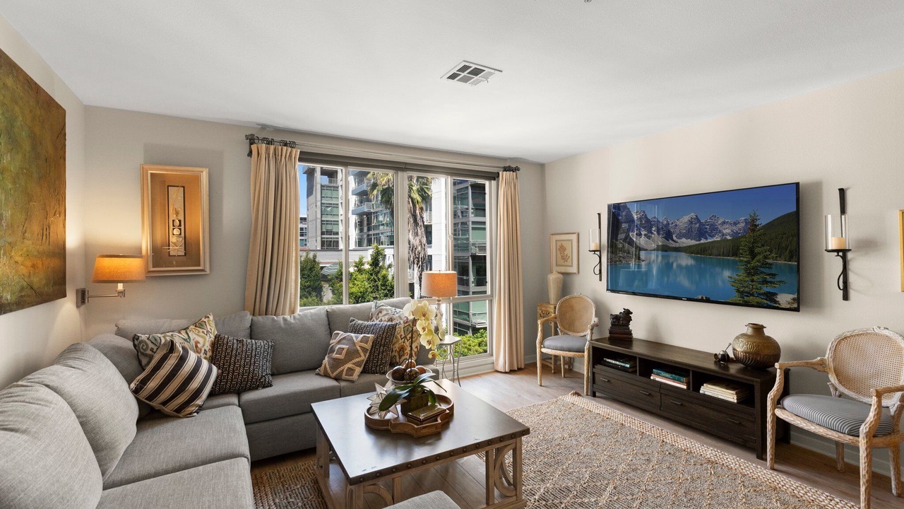 Photo of Livingroom in Downtown San Diego