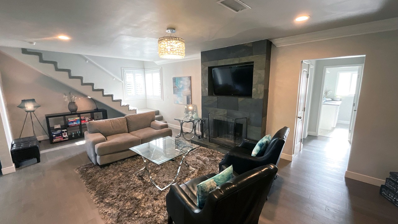 Photo of Livingroom in The Plaza