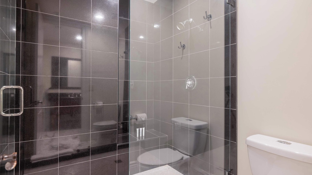 Photo of Bathroom in Pinnacle Peak