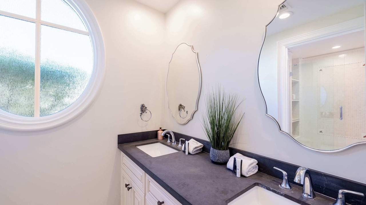 Photo of Bathroom in Pinnacle Peak