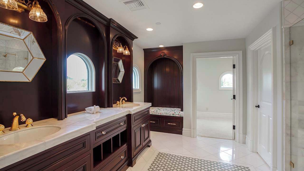 Photo of Bathroom in Pinnacle Peak