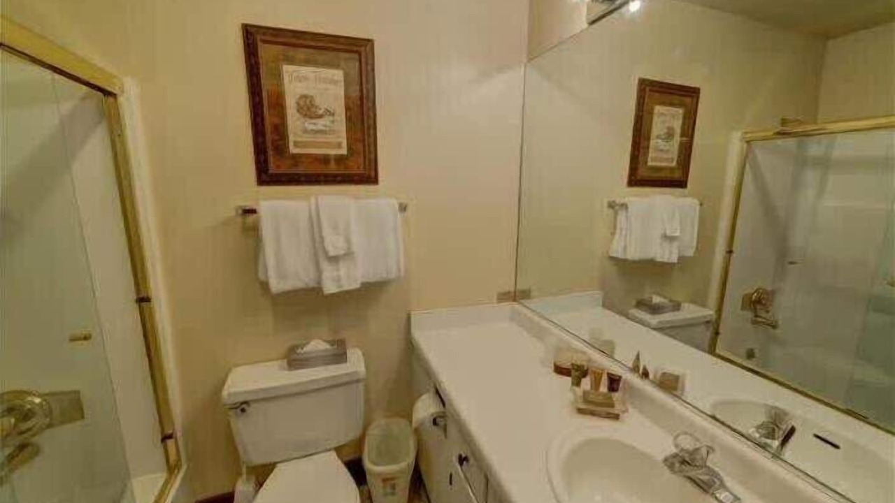 Photo of Bathroom in Brockway