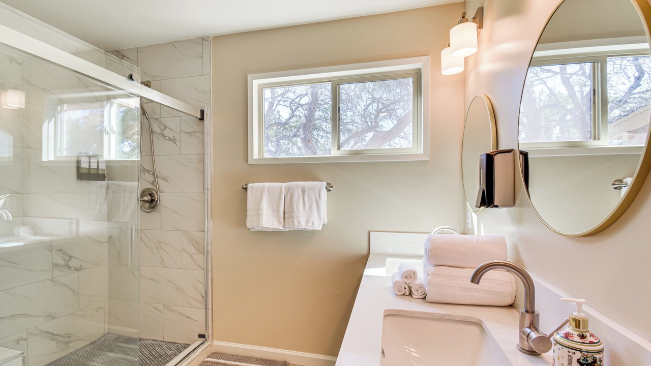Photo of Bathroom in Yosemite Lakes