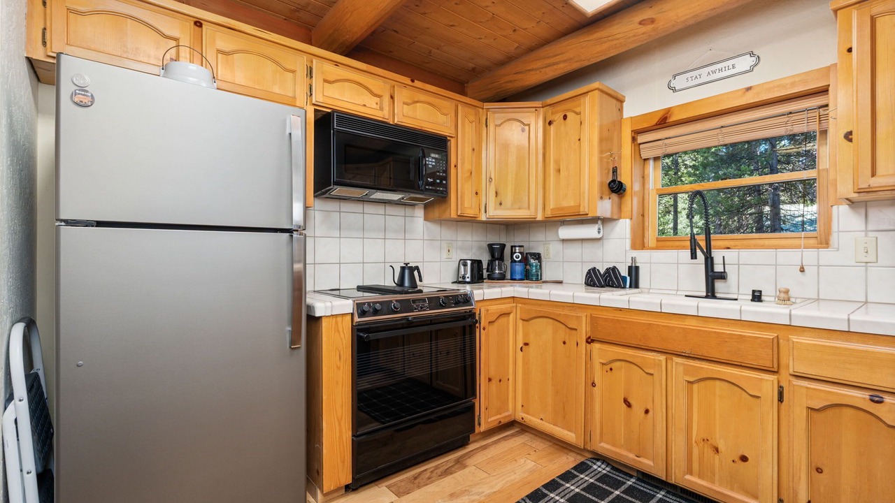 Photo of Kitchen in Shaver Lake