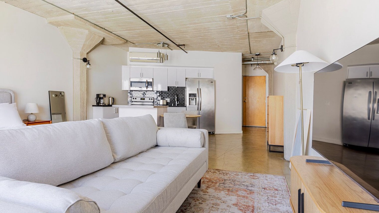 Photo of Livingroom in Hollywood