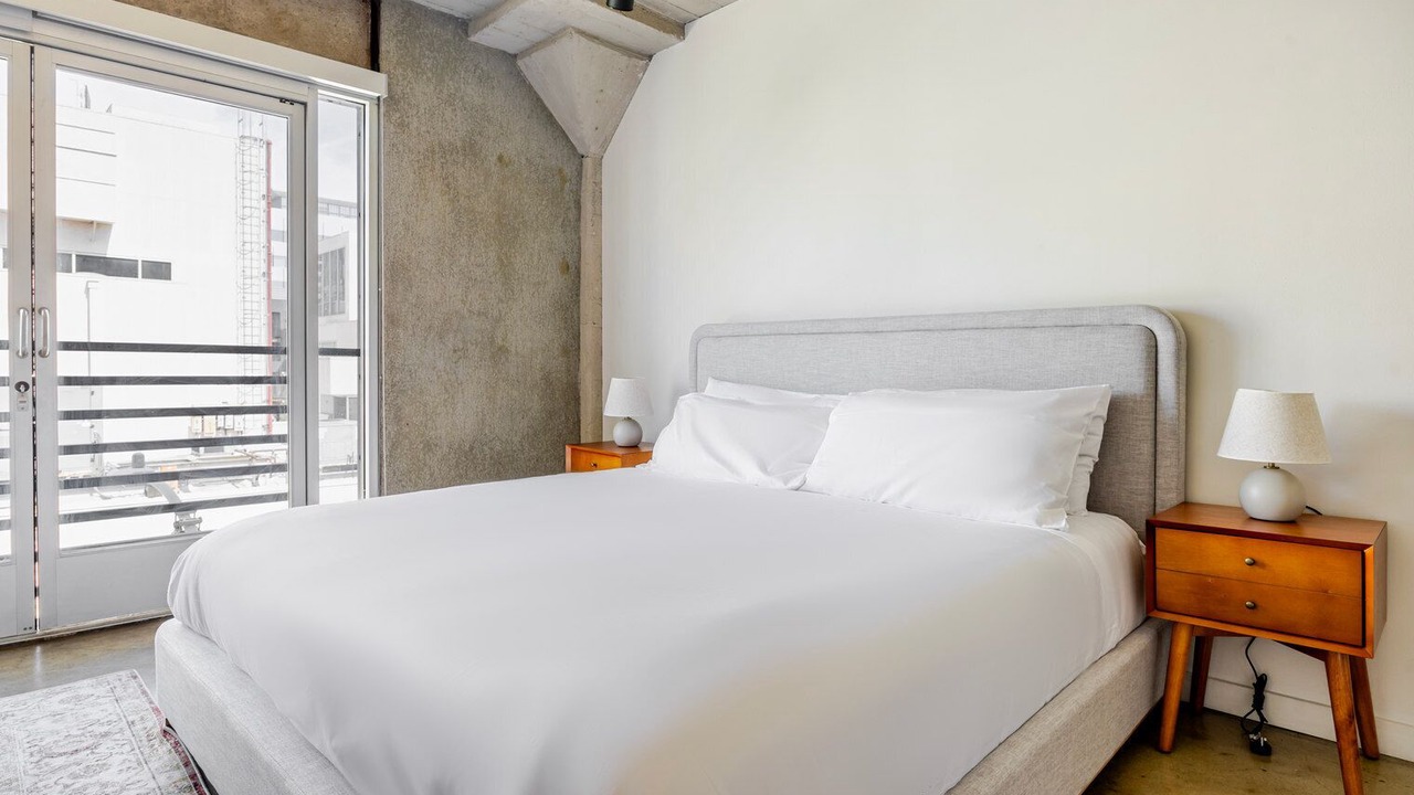 Photo of Bedroom in Hollywood