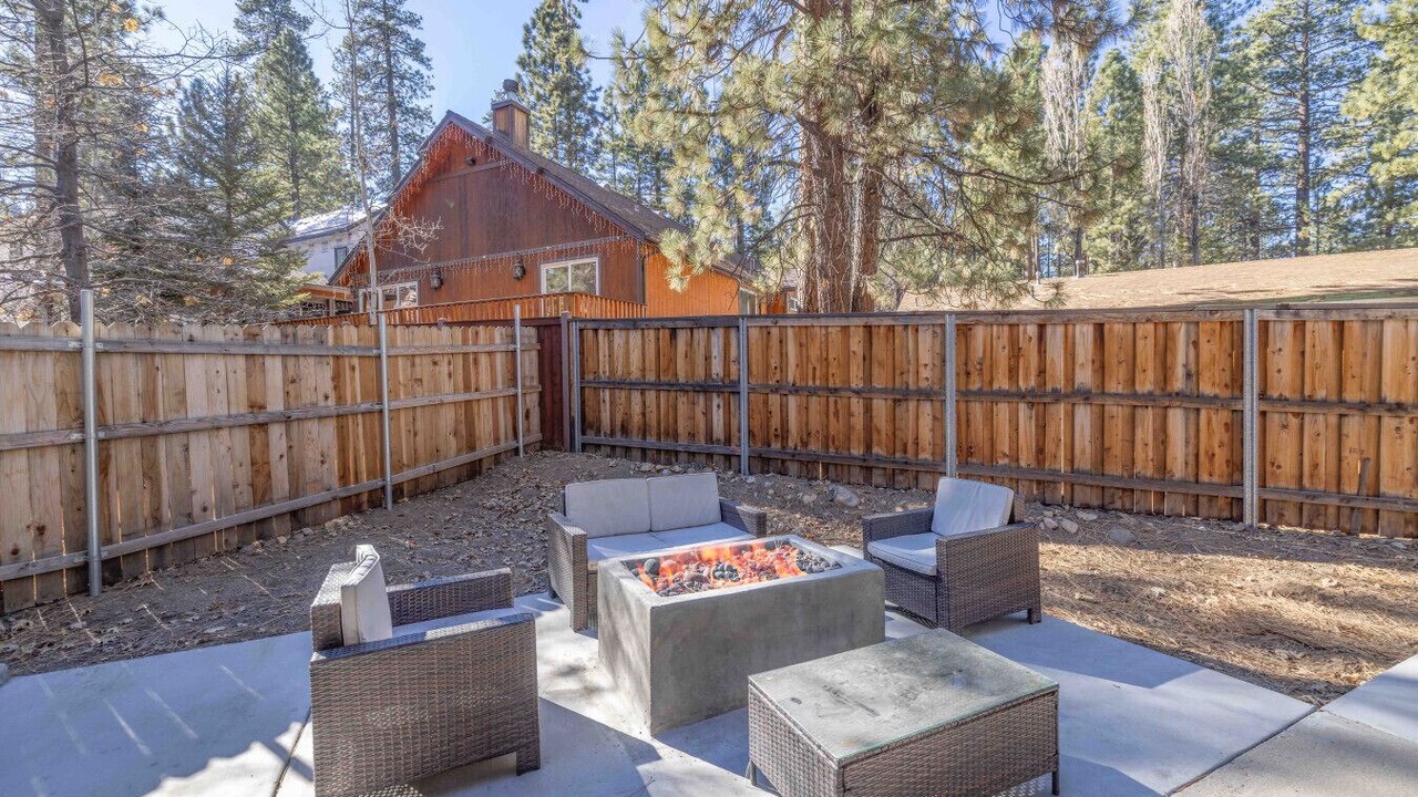 Photo of Outdoor in Summit Estates