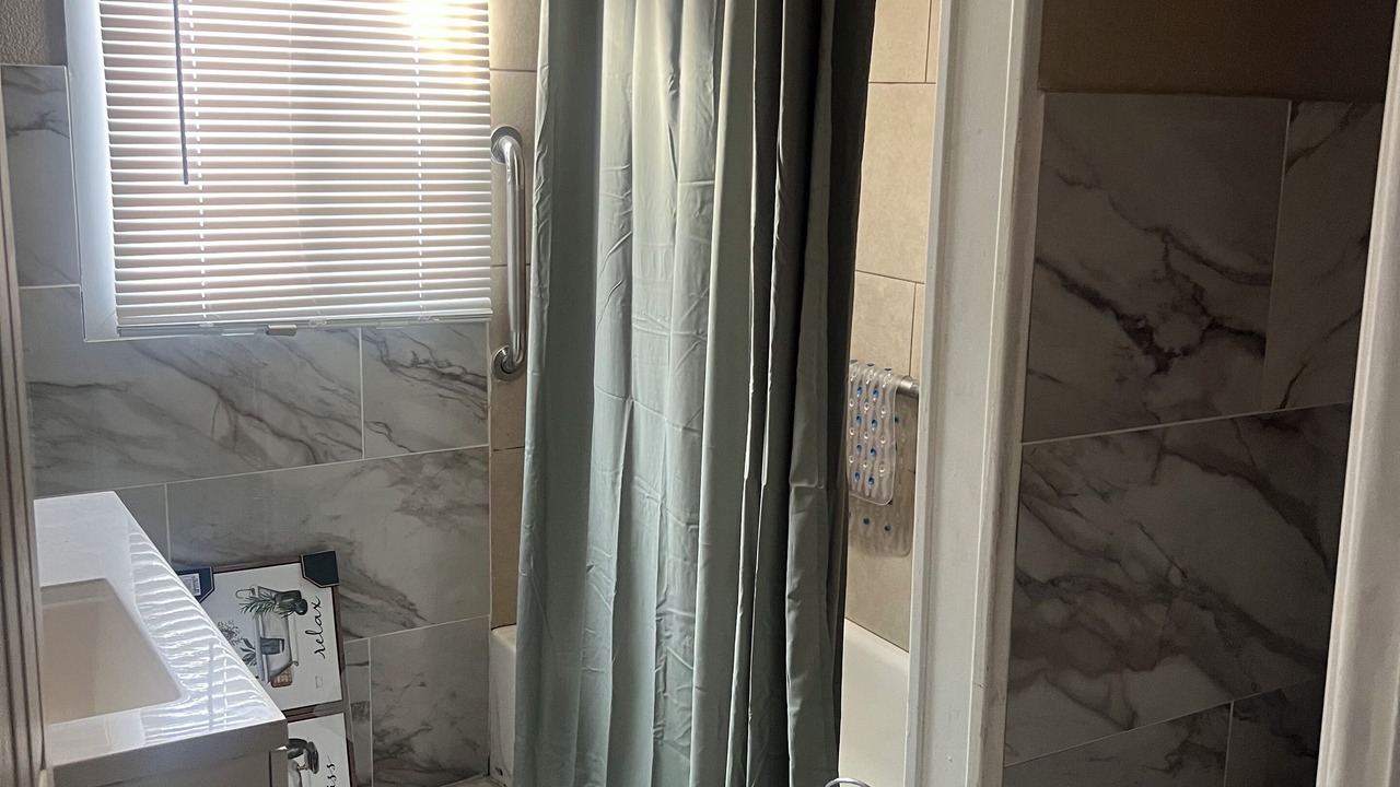 Photo of Bathroom in Los Angeles