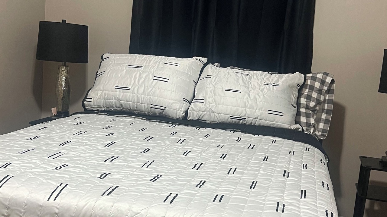 Photo of Bedroom in Los Angeles