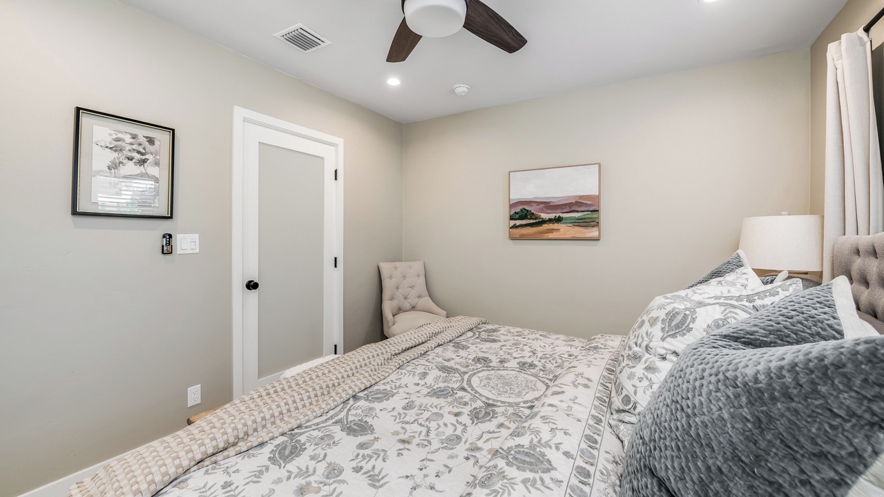 Photo of Bedroom in Studio City