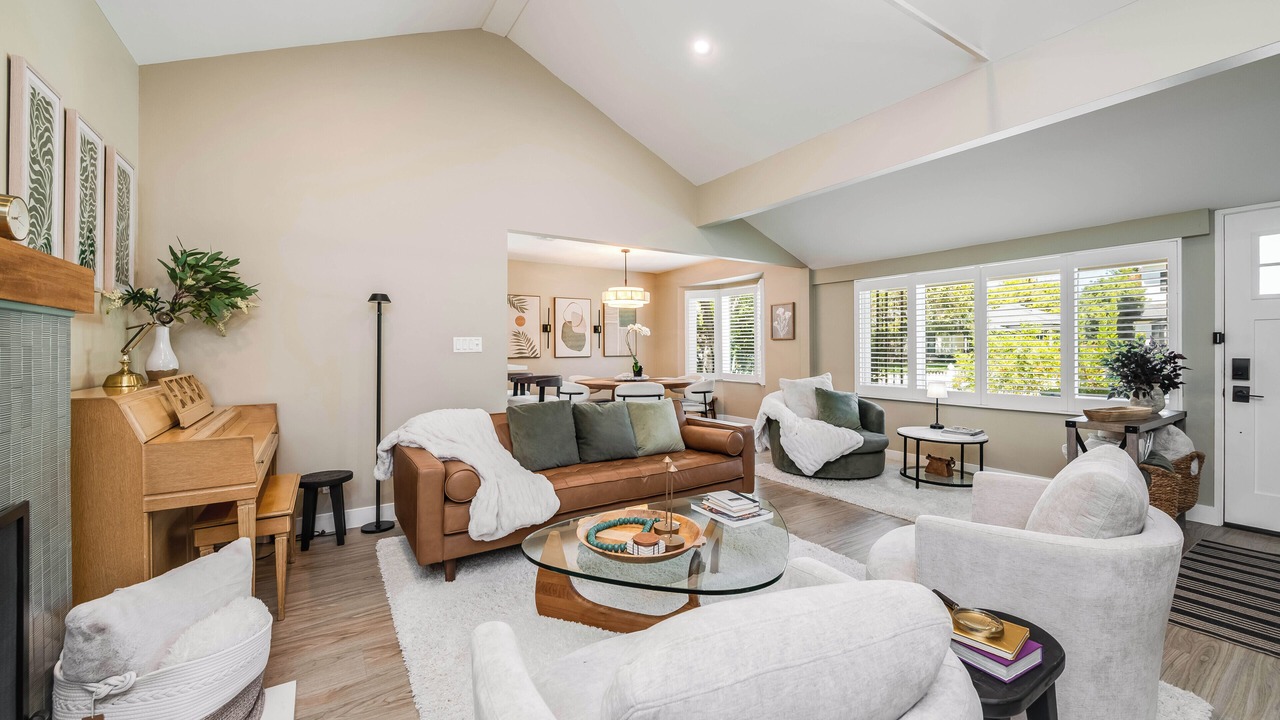 Photo of Livingroom in Studio City