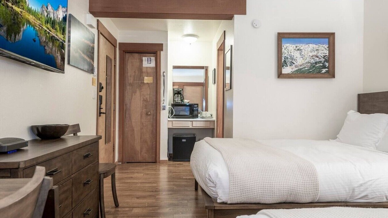 Photo of Bedroom in Tahoe Woods
