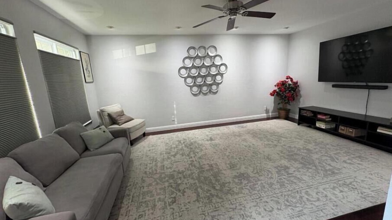 Photo of Livingroom in Sacramento