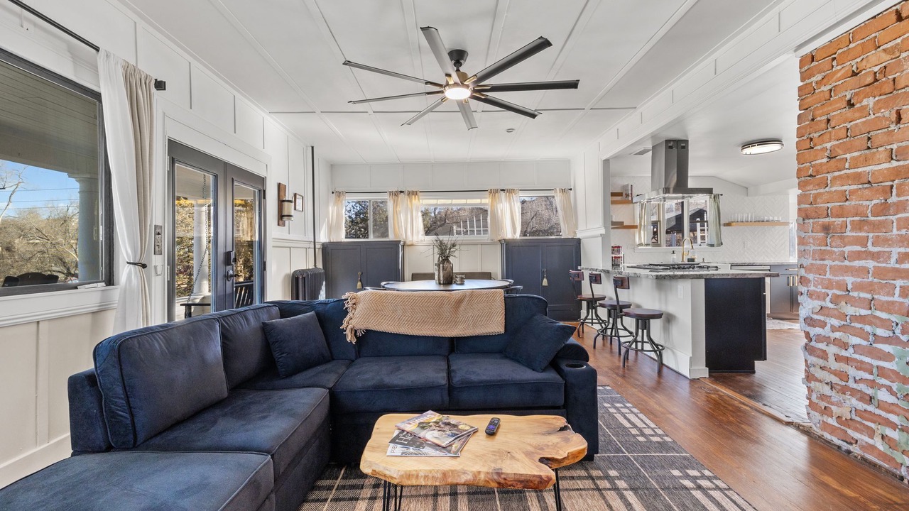 Photo of Livingroom in Prescott