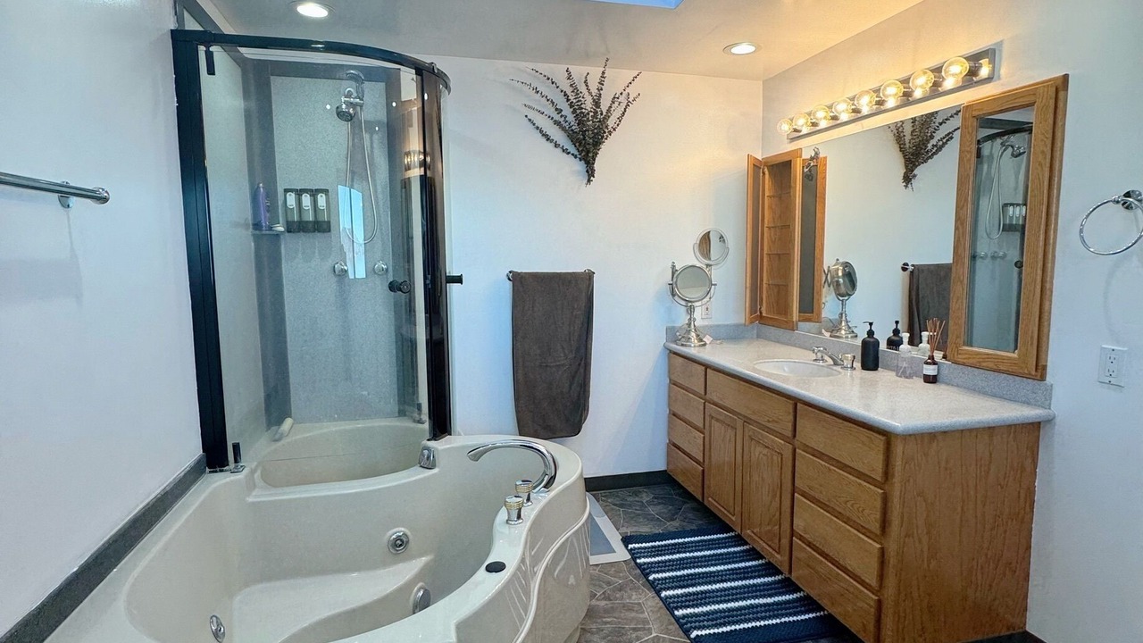Photo of Bathroom in Lower Lake
