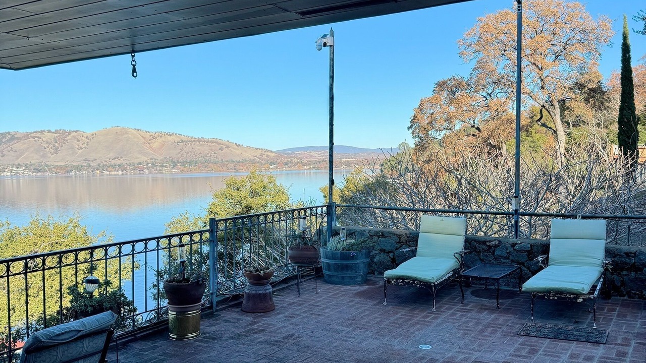 Photo of Patio Balcony in Lower Lake