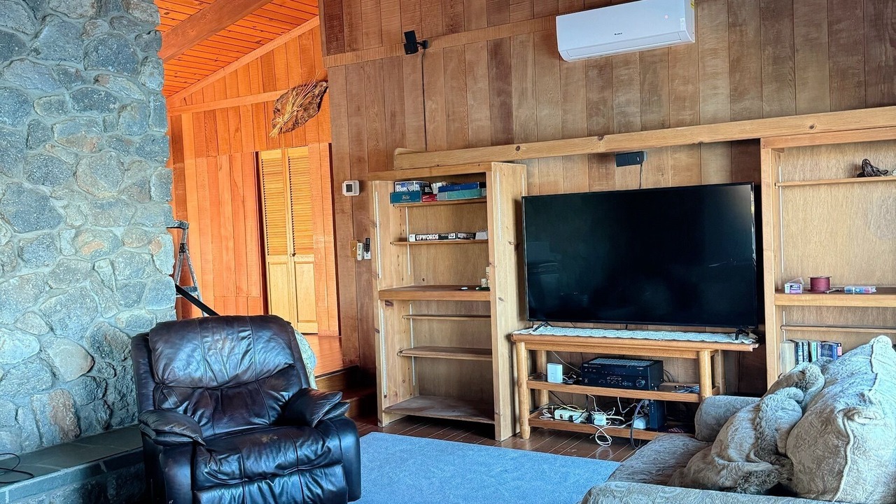 Photo of Livingroom in Lower Lake