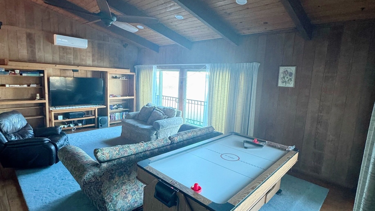 Photo of Bedroom in Lower Lake