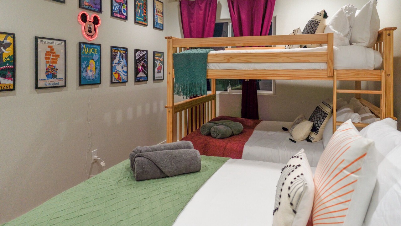 Photo of Bedroom in Midway City