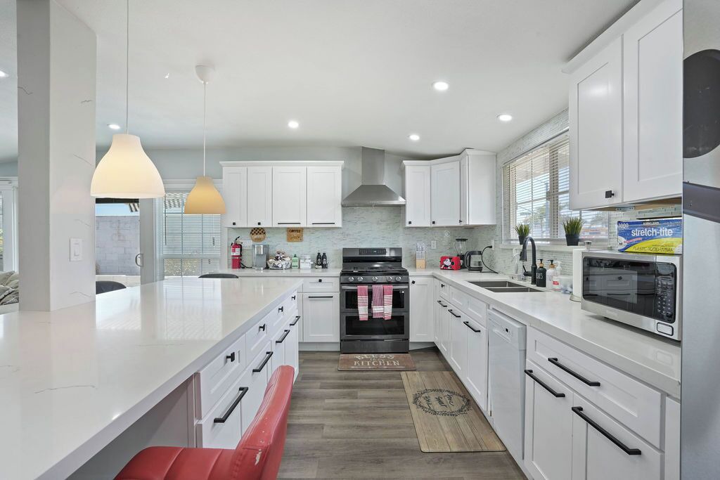 Photo of Kitchen in Midway City