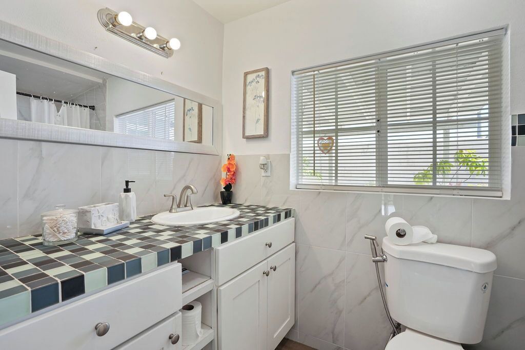Photo of Bathroom in Midway City