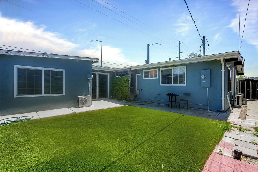Photo of Outdoor in Midway City