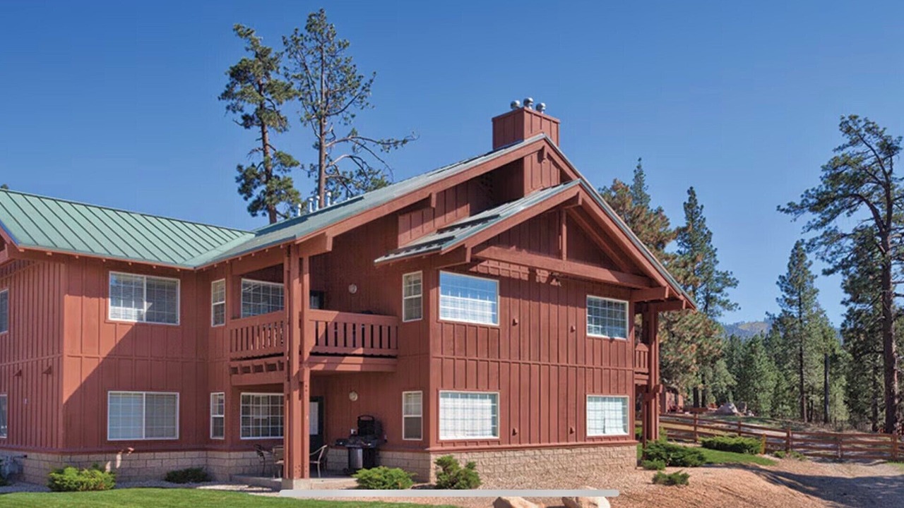 Photo of Outdoor in Castle Glen Estates