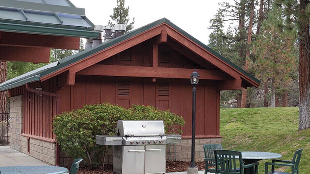 Photo of Outdoor in Castle Glen Estates