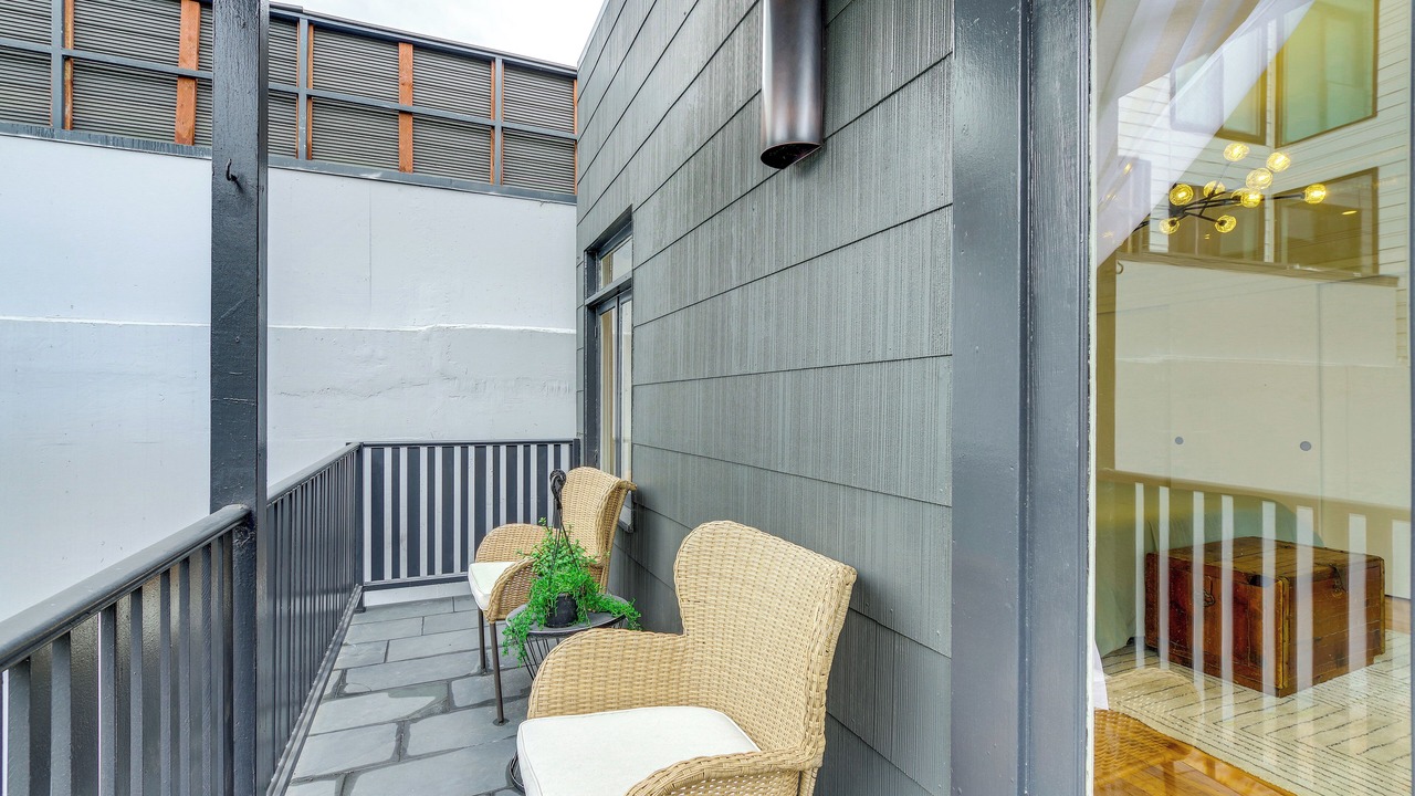 Photo of Patio Balcony in Marina District