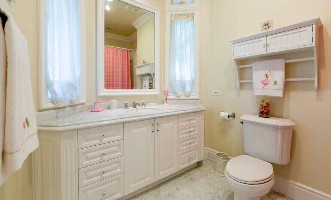 Photo of Bathroom in Country Club