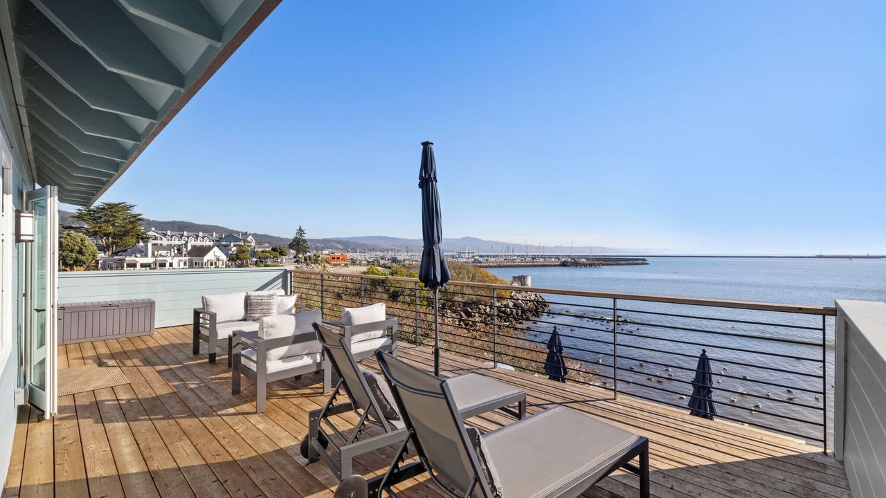 Photo of Patio Balcony in El Granada
