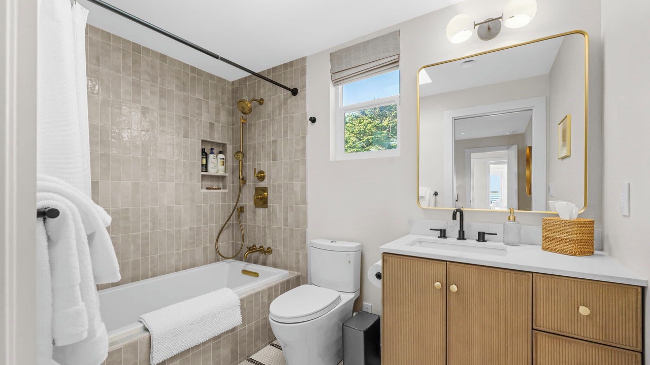 Photo of Bathroom in El Granada