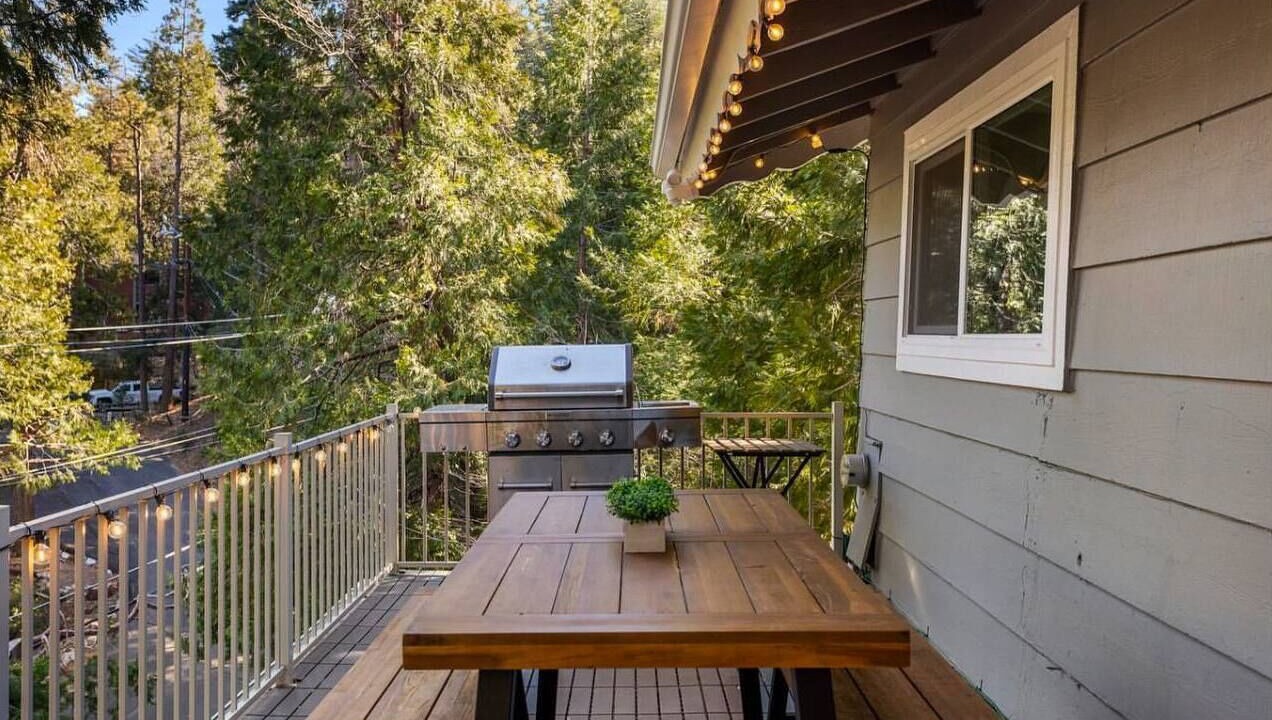 Photo of Outdoor in Crestline
