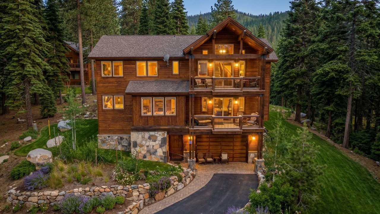 Photo of Outdoor in Tahoma