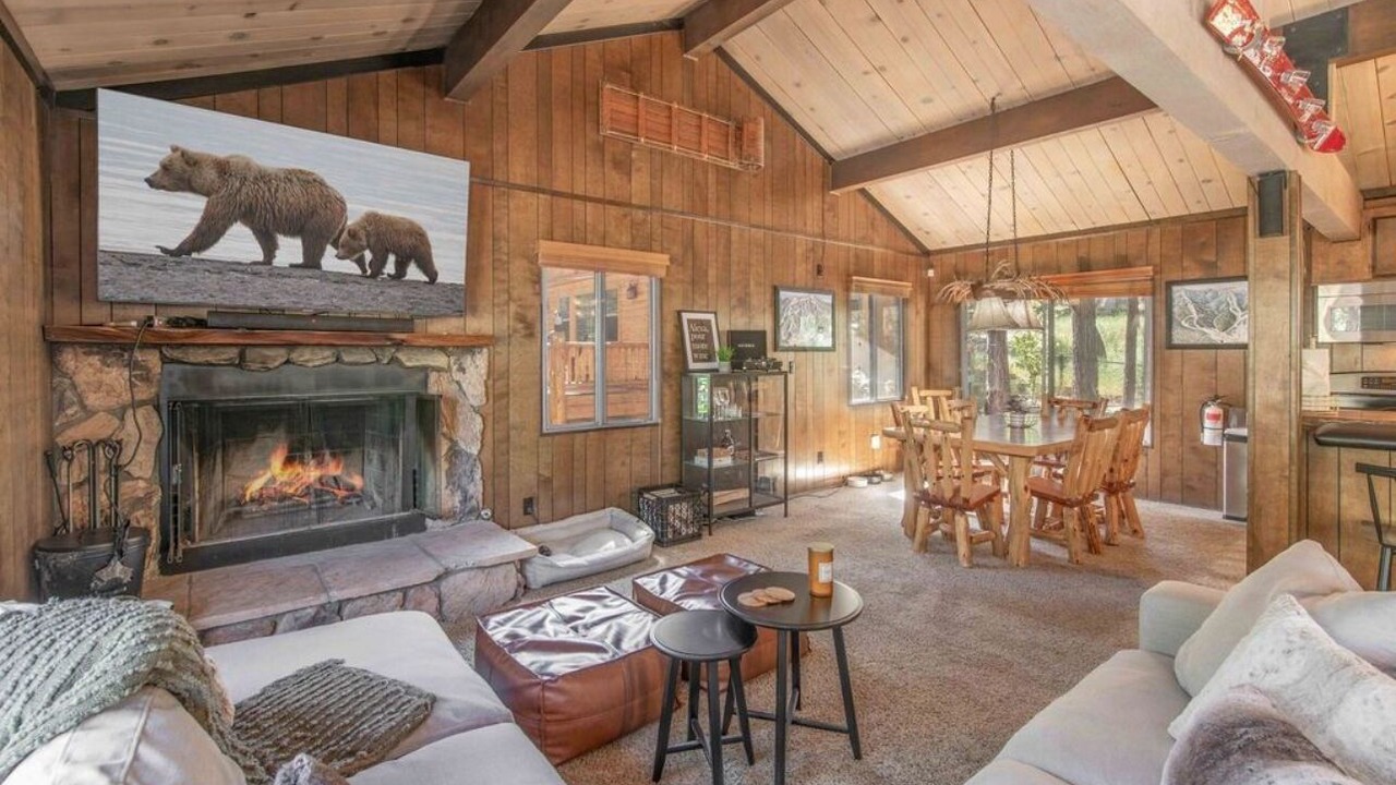 Photo of Livingroom in Fox Farm