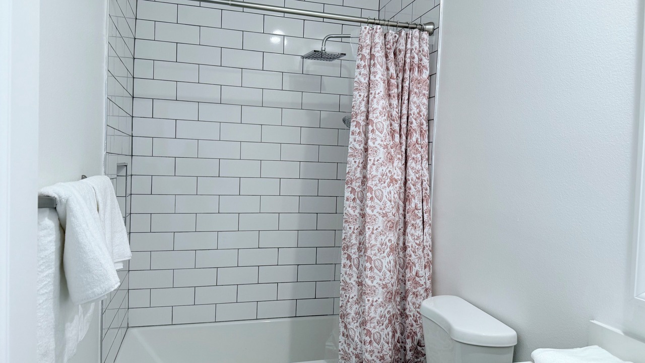 Photo of Bathroom in Midway City