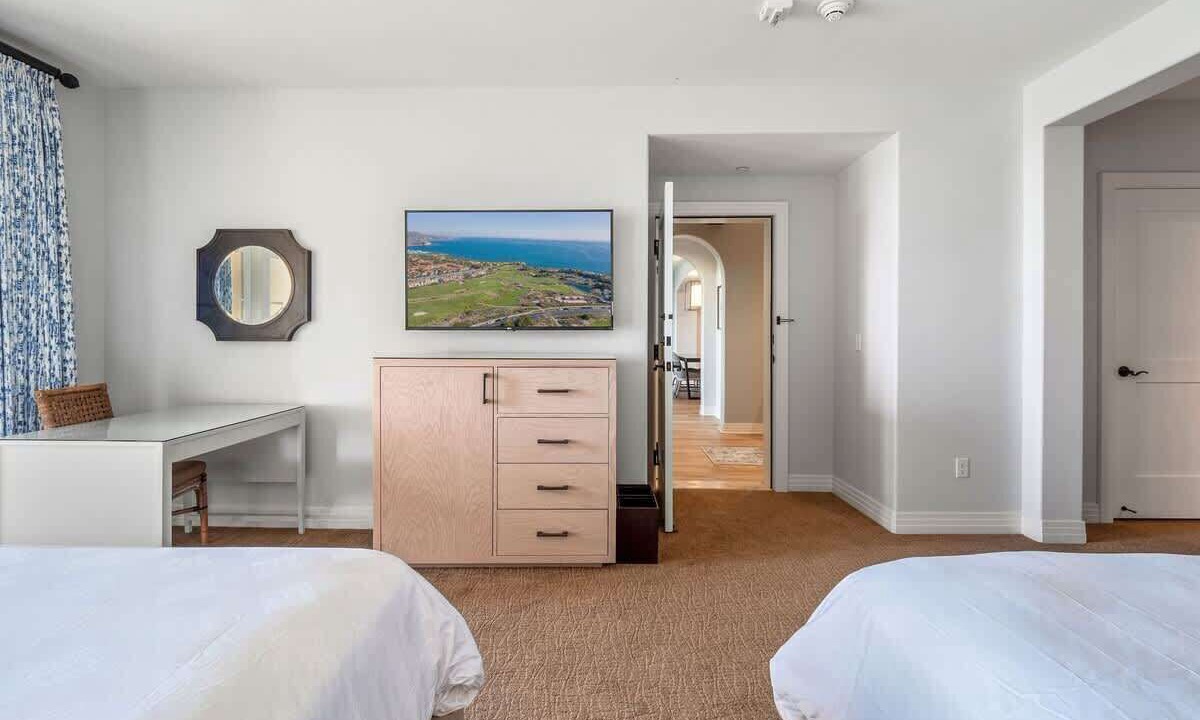 Photo of Bedroom in Rancho Palos Verdes