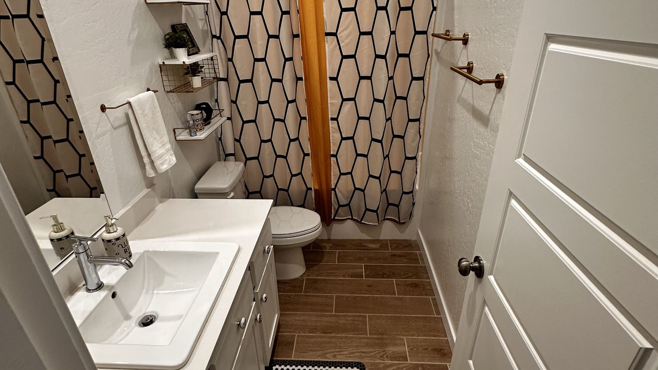 Photo of Bathroom in Clovis