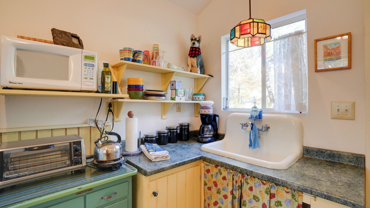 Photo of Kitchen in Yarnell