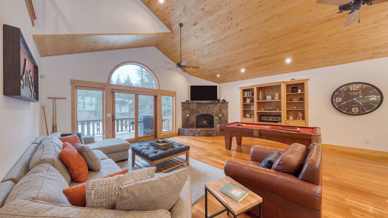 Photo of Livingroom in Truckee