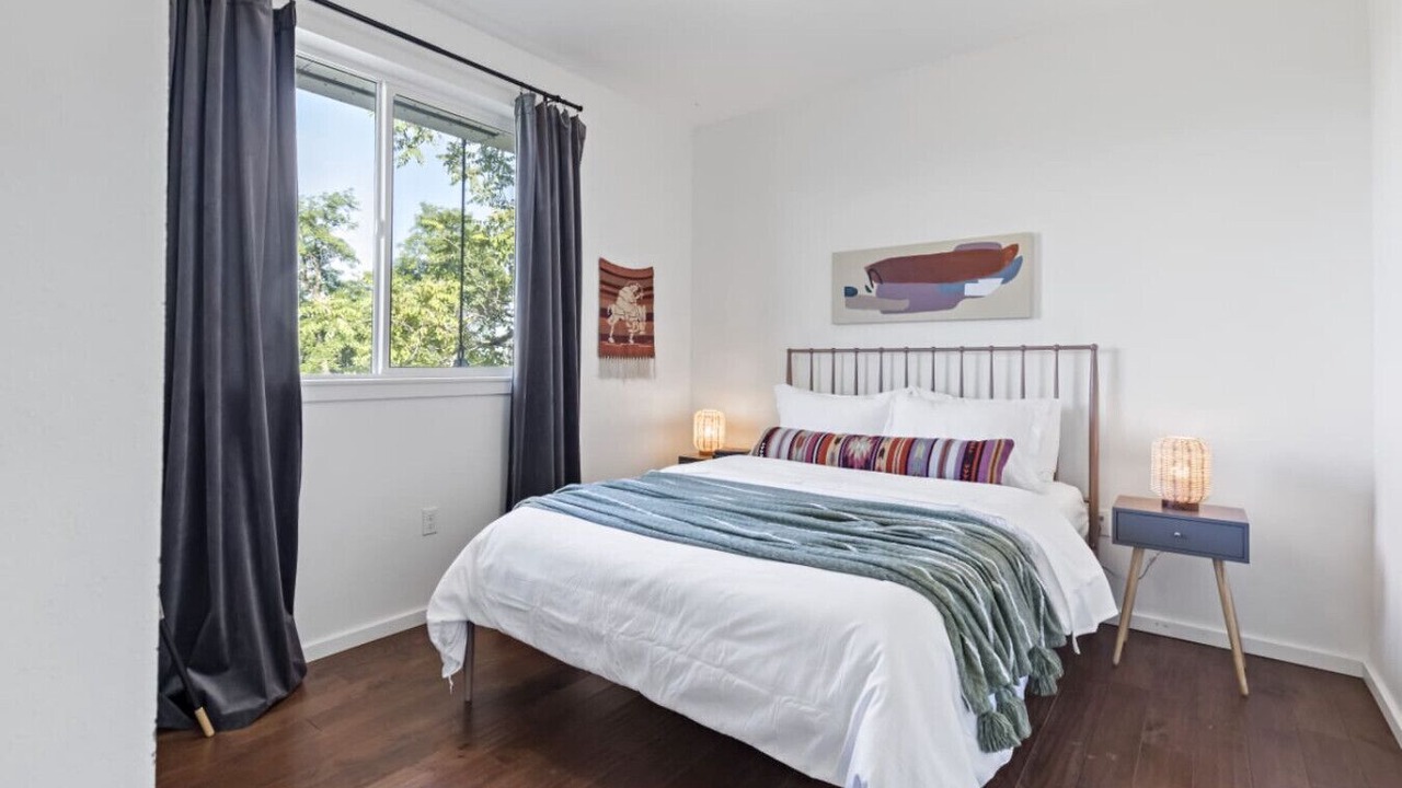 Photo of Bedroom in Downtown
