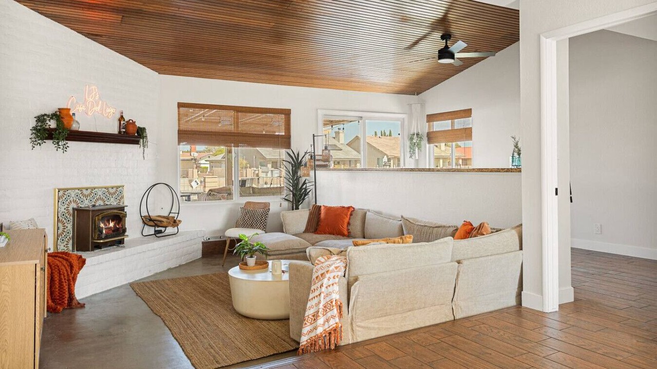 Photo of Livingroom in Silver Lakes Country Club