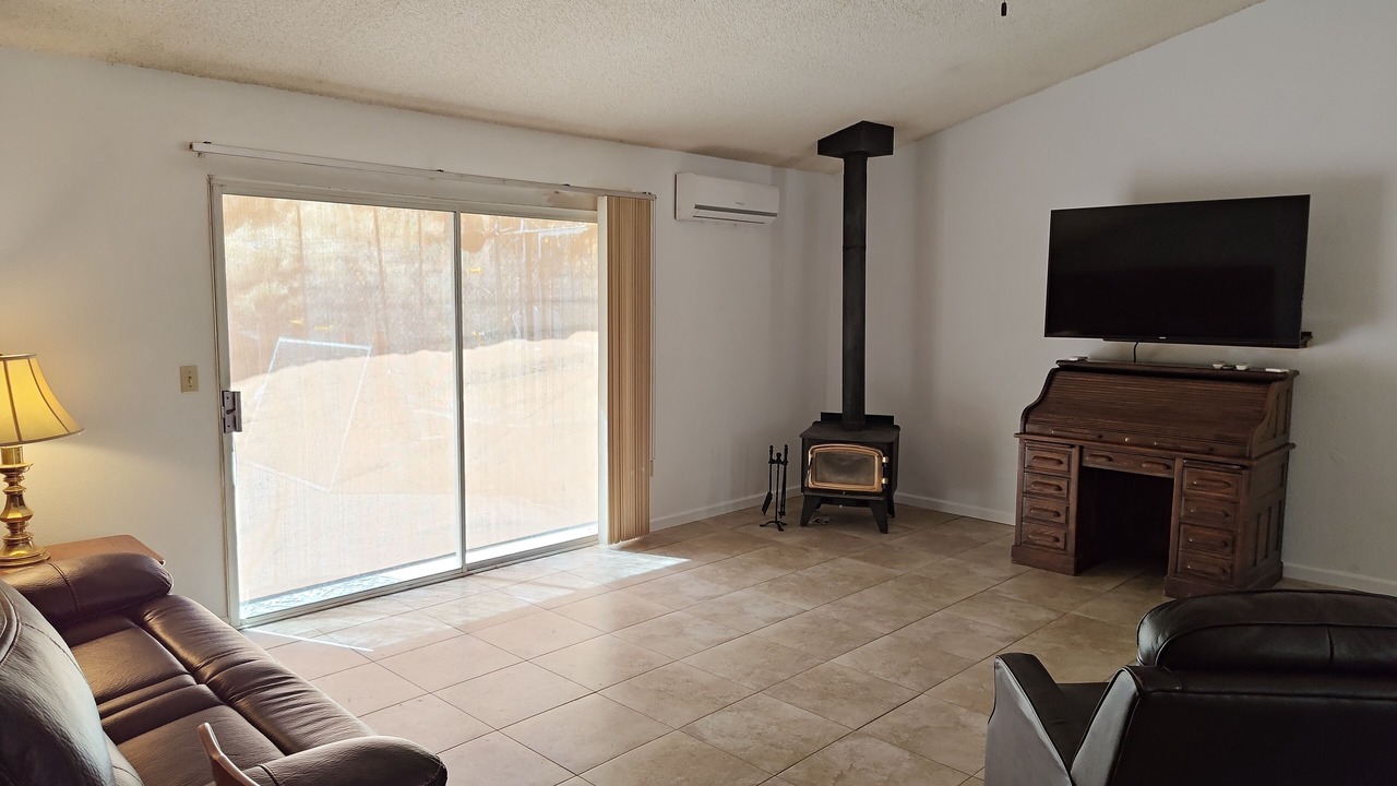 Photo of Bedroom in Coarsegold