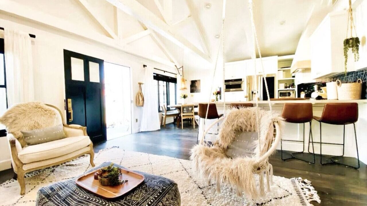 Photo of Livingroom in Silver Strand