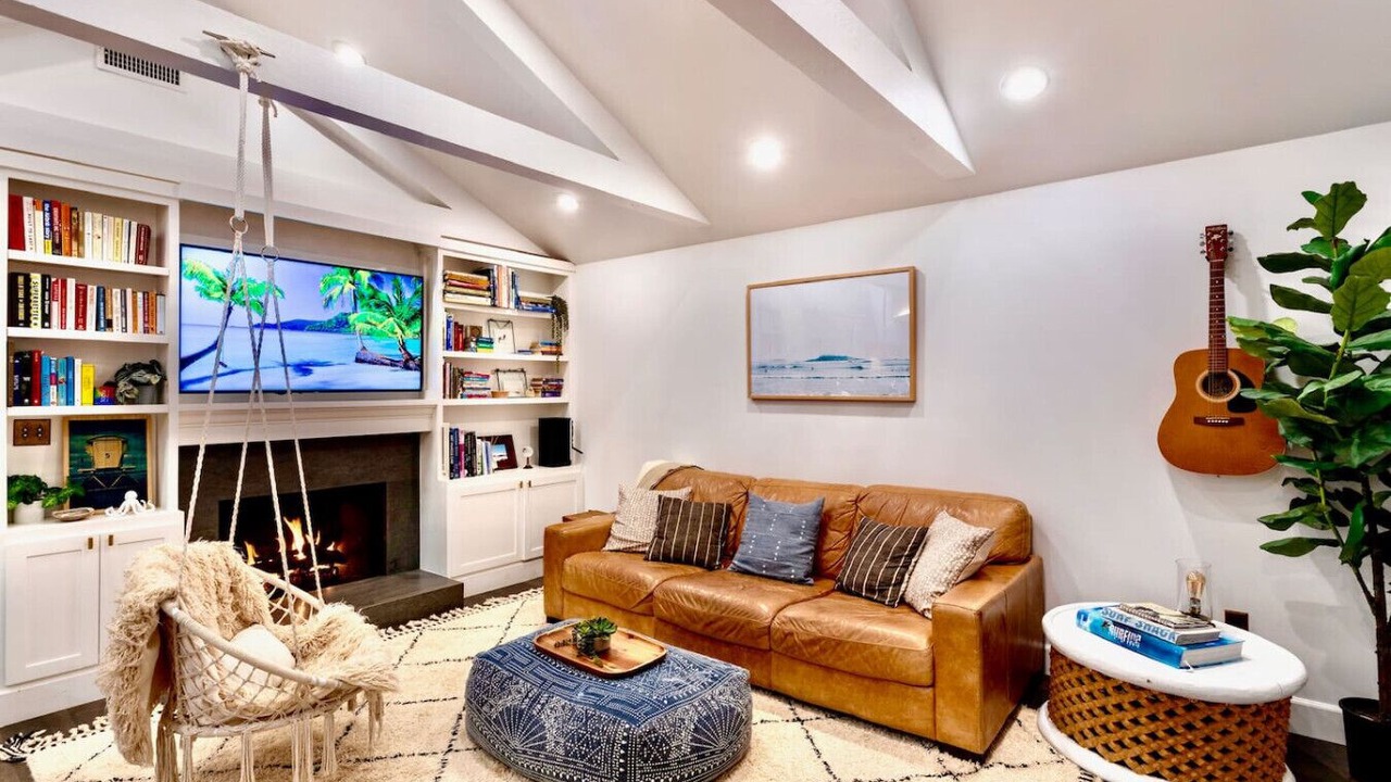 Photo of Livingroom in Silver Strand