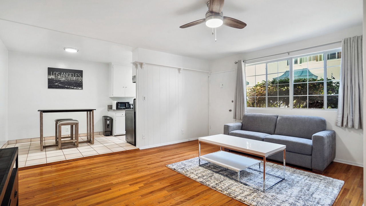 Photo of Livingroom in Mar Vista