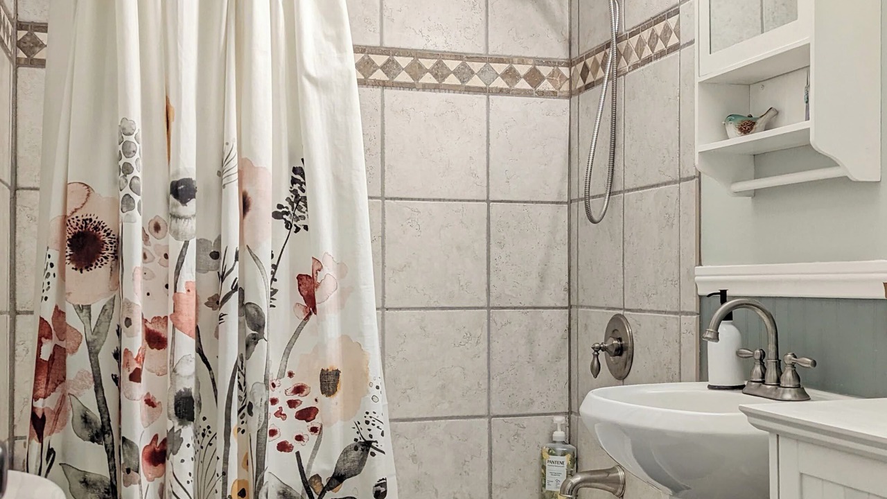 Photo of Bathroom in Wrightwood