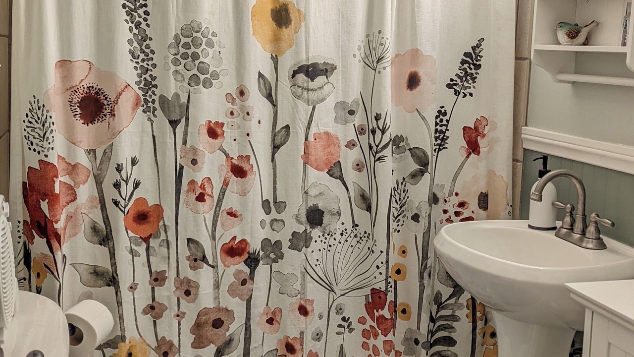 Photo of Bathroom in Wrightwood