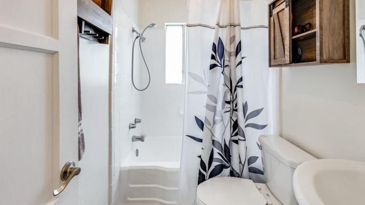 Photo of Bathroom in Melrose