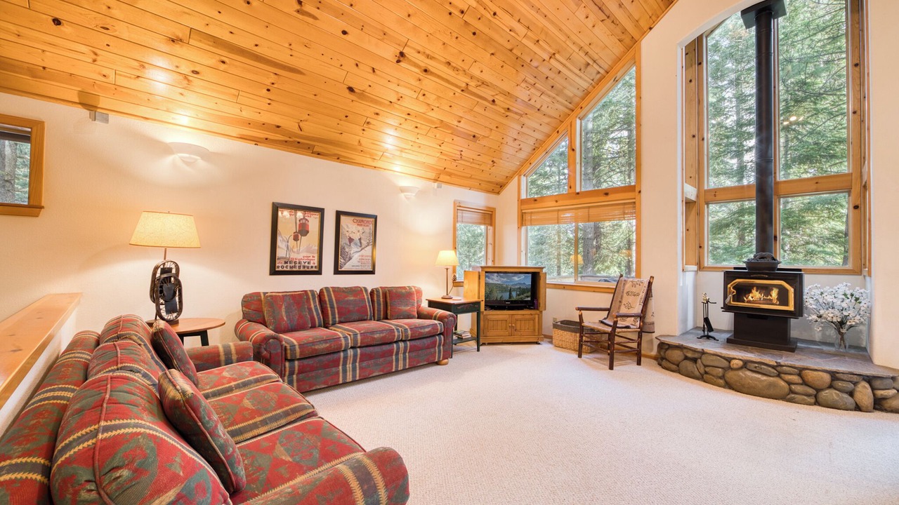 Photo of Livingroom in Truckee